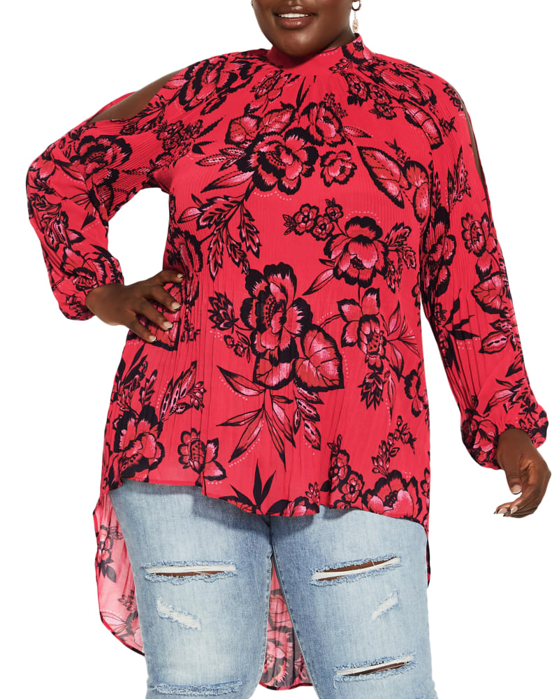 Front of a model wearing a size XS Cherry Bloom Top in Cherry Bloom by City Chic. | dia_product_style_image_id:248404
